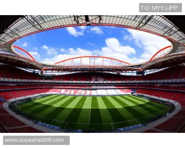 足球巨星瞬间集锦回顾激情时刻展现球场风采与荣耀时刻